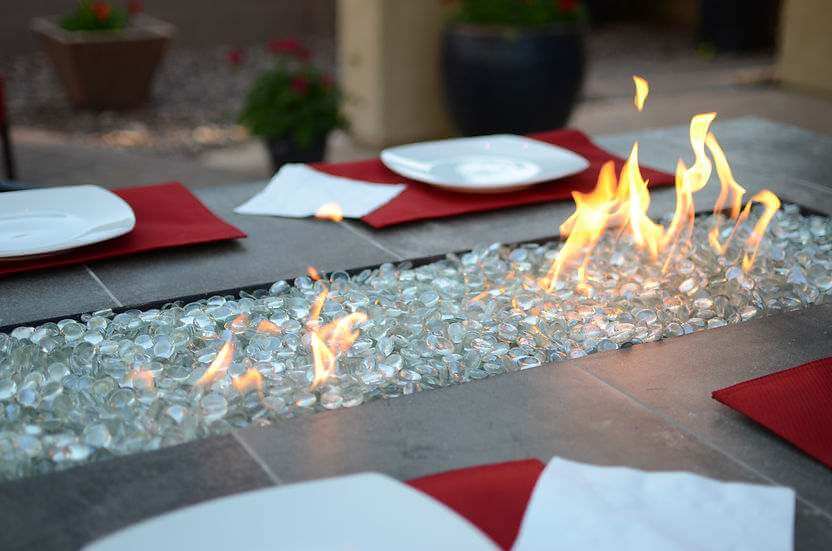 Entertainer 6-Person Outdoor Gas Fire Pit Bar Table