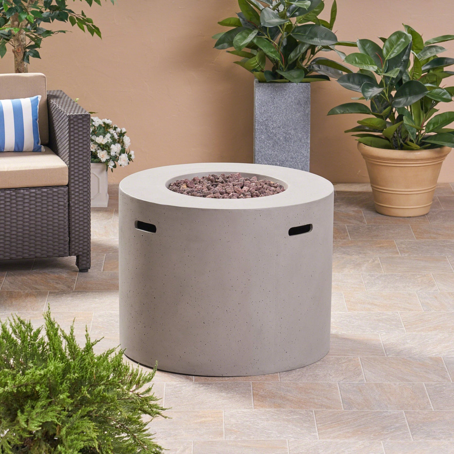 31" Round MGO Propane Fire Pit - 40,000 BTU